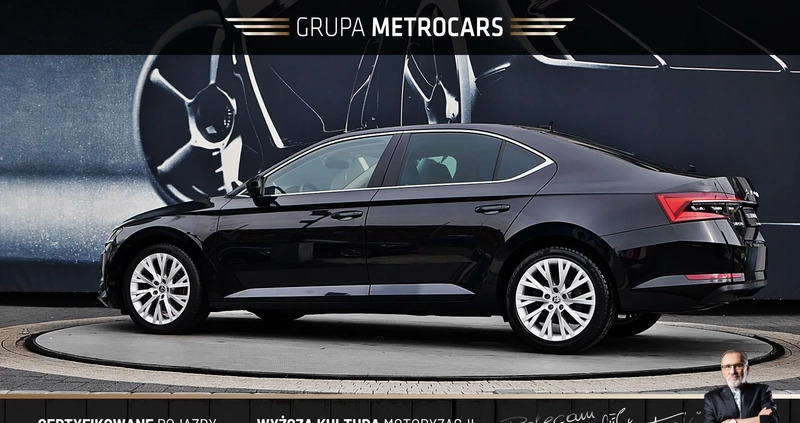 Skoda Superb cena 82899 przebieg: 189998, rok produkcji 2019 z Suchedniów małe 704